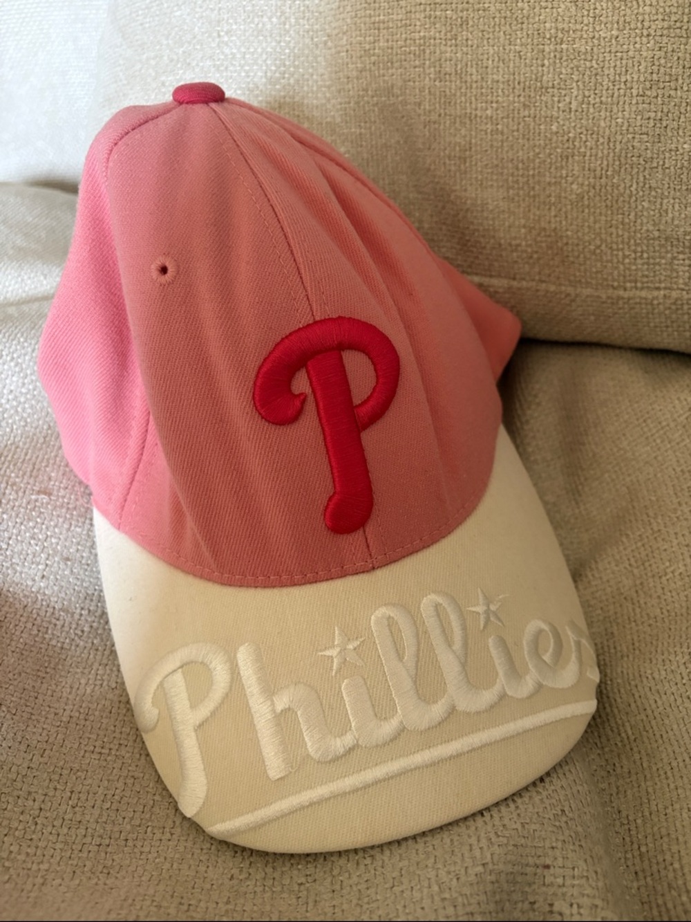 Philadelphia Phillies Pink Flexfit Hat S/M MLB Cap